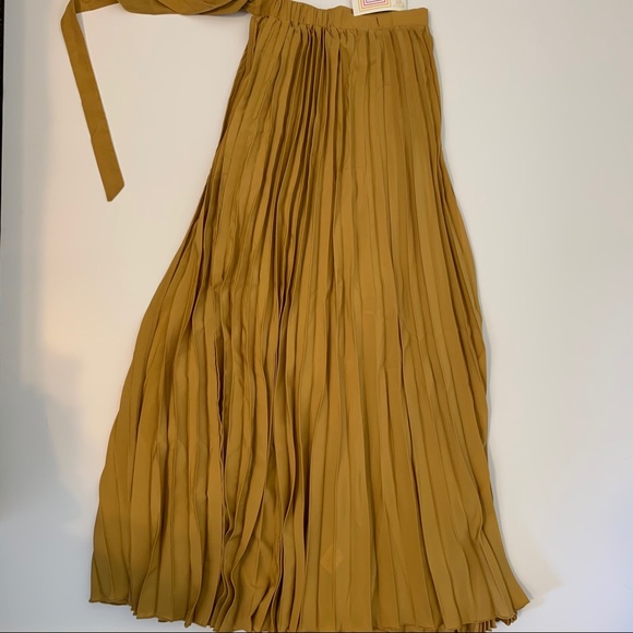 LuLaRoe Dresses & Skirts - NWT Lularoe Deanne Wrap Skirt